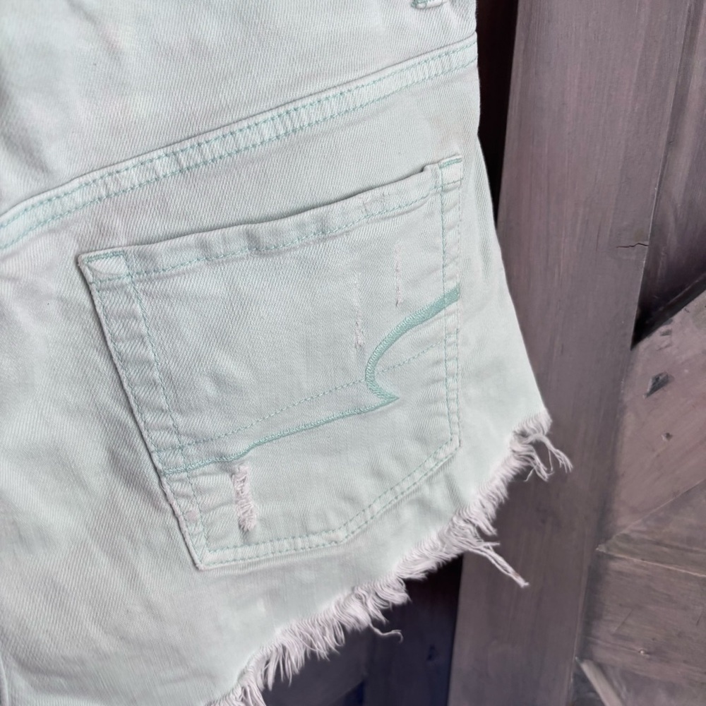 American Eagle Beachy Blue Raw Hem Denim Jean Shorts Stretch Size‎ 6 - Picture 4 of 5